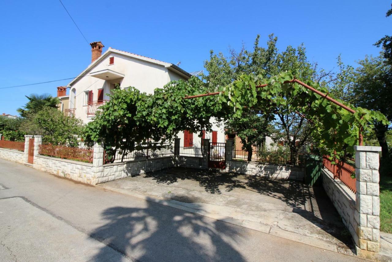 Apartments Franjo Near Center Poreč Exteriör bild